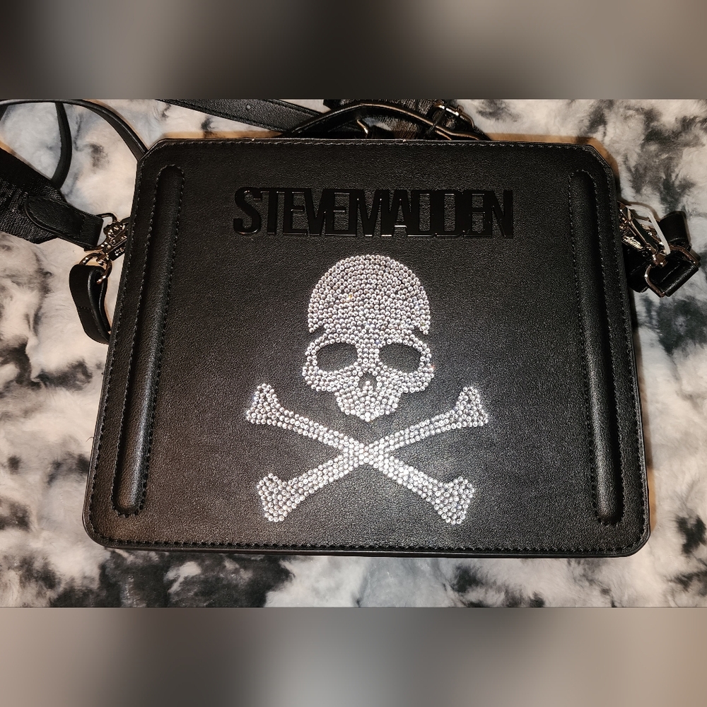 Steve Madden 2024 Halloween purse